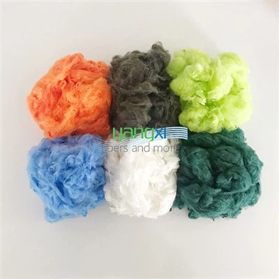 Polyesterové svorkové vlákno pro přízi